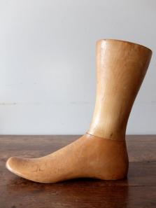 Mannequin's Foot (A0121)