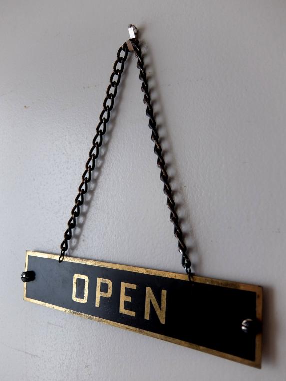 Open/Closed Sign (A1218)