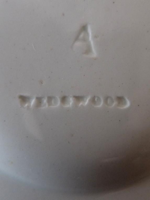Wedgwood Miniature Plate  (B0122-01)