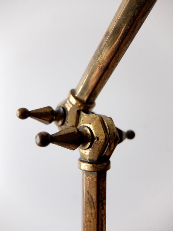 Adjustable Brass Holder (A0118)