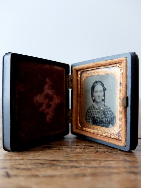 Ambrotype Picture with Case (A0219)