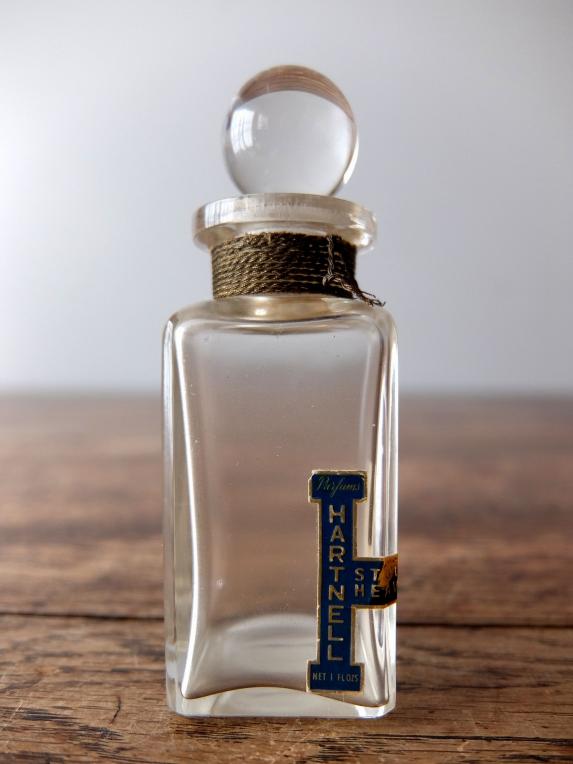 Perfume Bottle (D0217)