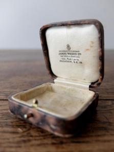 Antique Jewelry Box (C0219-02)
