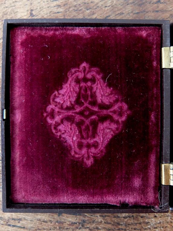 Daguerreotype Picture with Case (B0219)