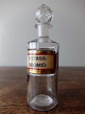 Medicine Bottle (A0317)