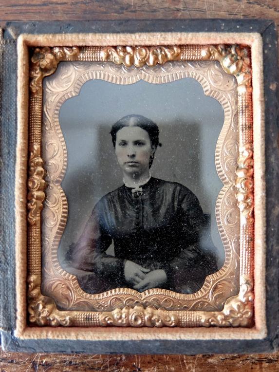 Ambrotype Picture with Case (C0318)