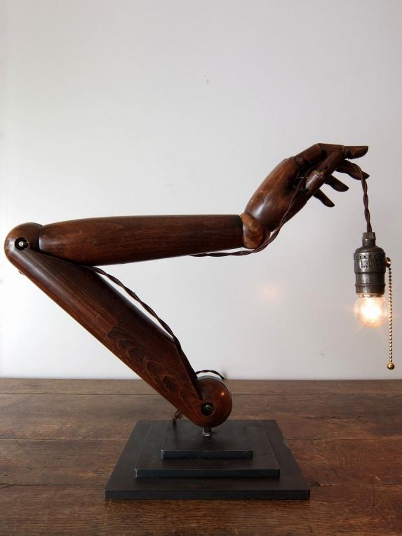 Mannequin's Desk Lamp (B1215)
