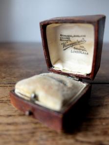 Antique Jewelry Box (C0417-01)