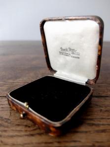 Antique Jewelry Box (F0417-02)
