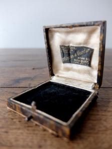 Antique Jewelry Box (T0417-04)
