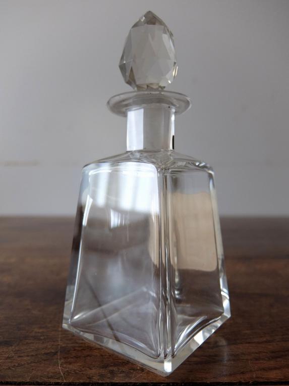 Perfume Bottle (B0520)