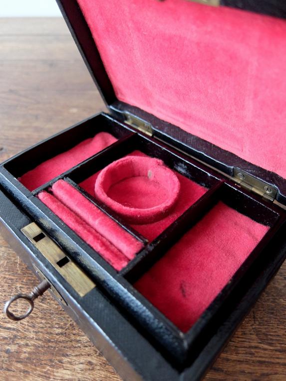 Antique Jewelry Case (B0519)