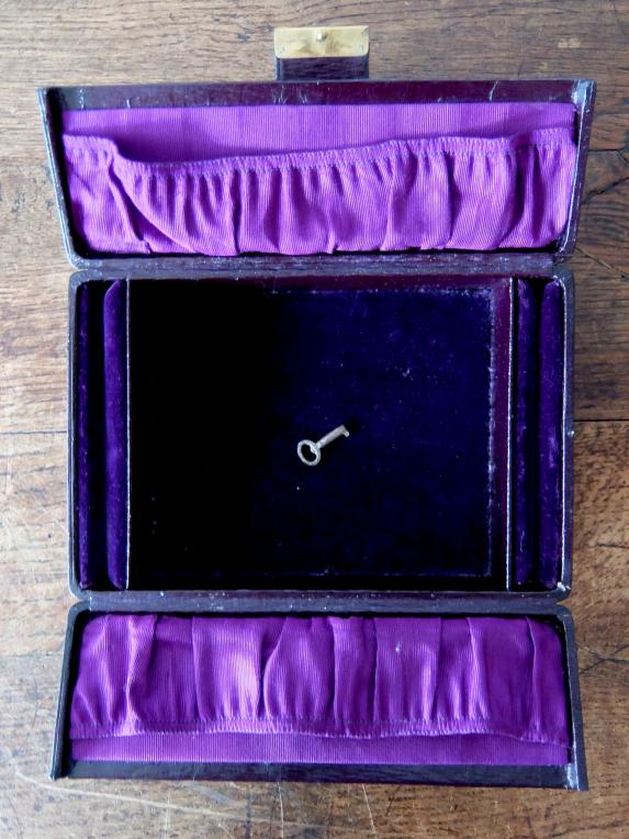 Antique Jewelry Case (C0520)
