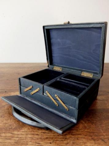 Antique Jewelry Case (C0519)