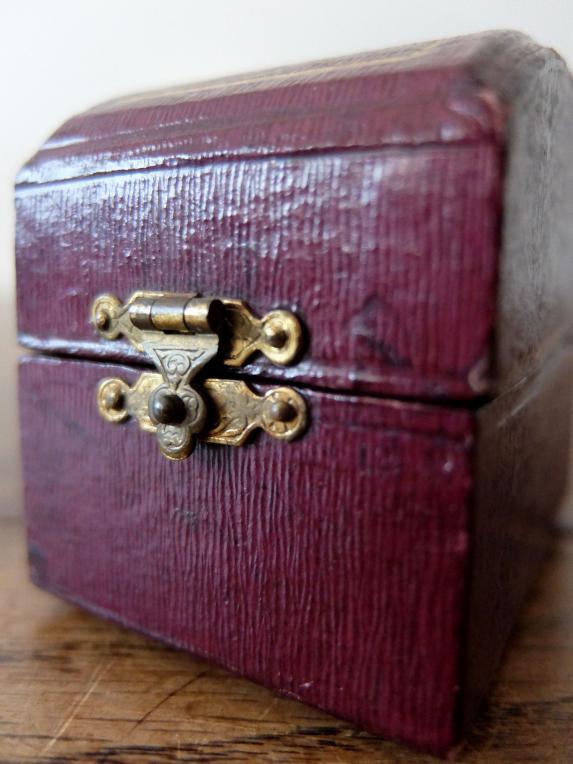 Antique Jewelry Box (B0522-01)