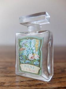 Perfume Bottle (A0617-01)