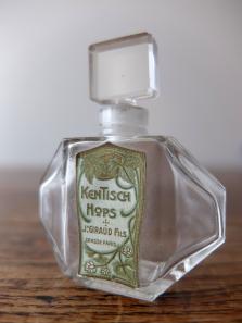 Perfume Bottle (A0617-06)