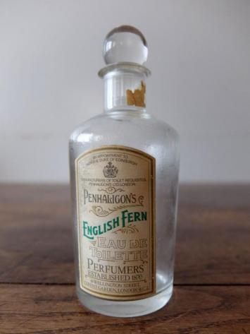 Perfume Bottle (P0620)