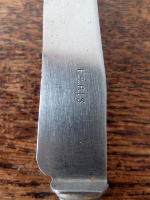 Knife (B0619)