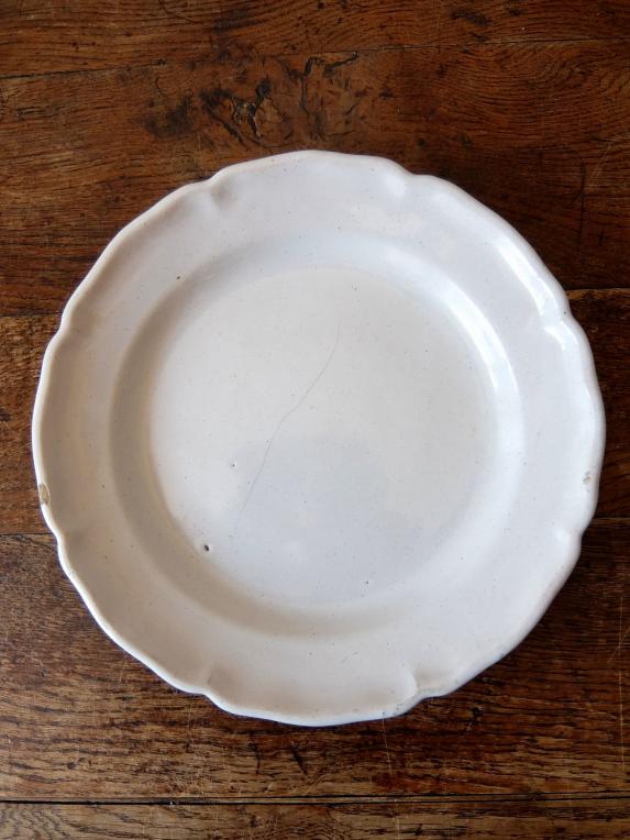 Moustiers White Plate (D0516)