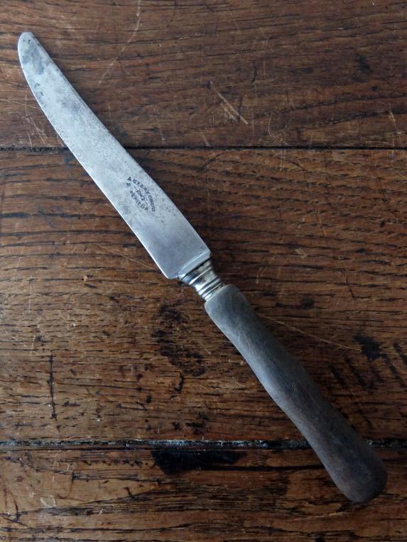 Knife (B0822)