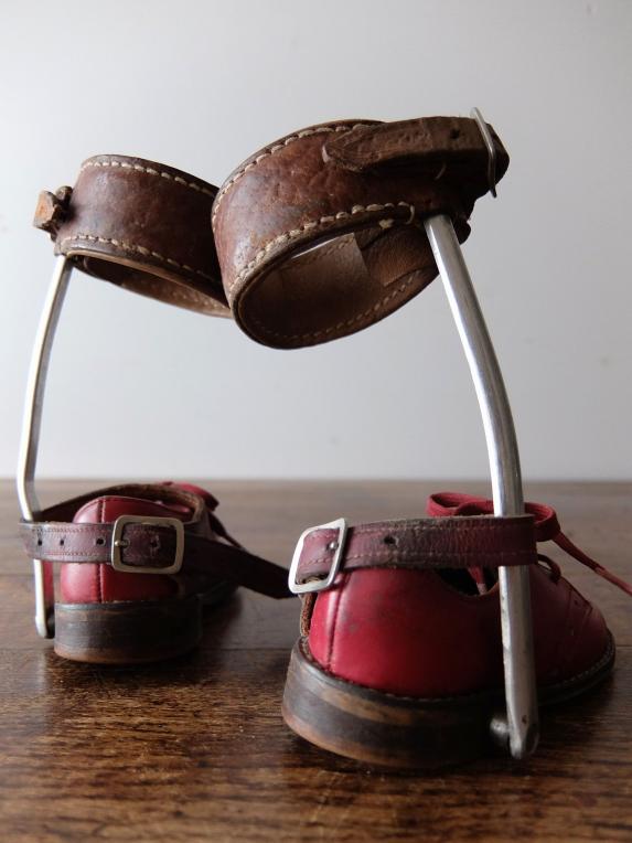 Child Shoes with Leg Calipers (A0917)