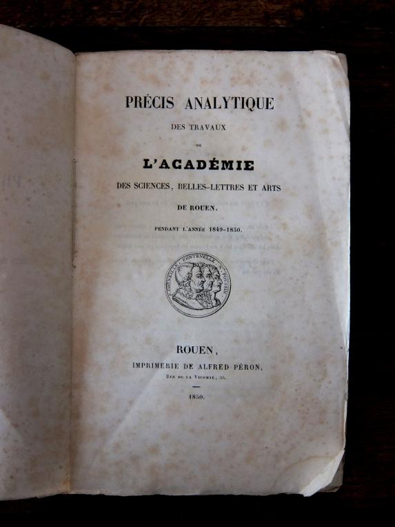Antique Book (D0414)
