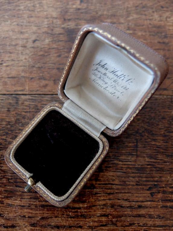 Antique Jewelry Box (B1119-04)