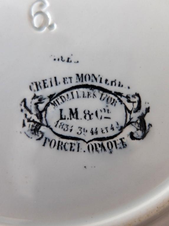 Creil et Montereau Relief Plate (A1123-02)