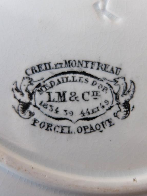 Creil et Montereau Relief Plate (A1123-03)