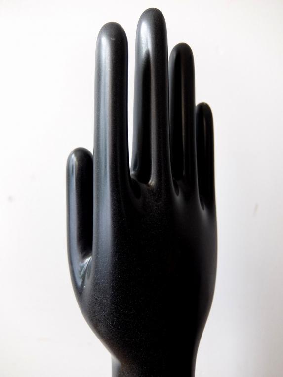 Porcelain Hand Mold (B1216)