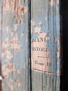 Antique Books (2 pcs) (B1216)