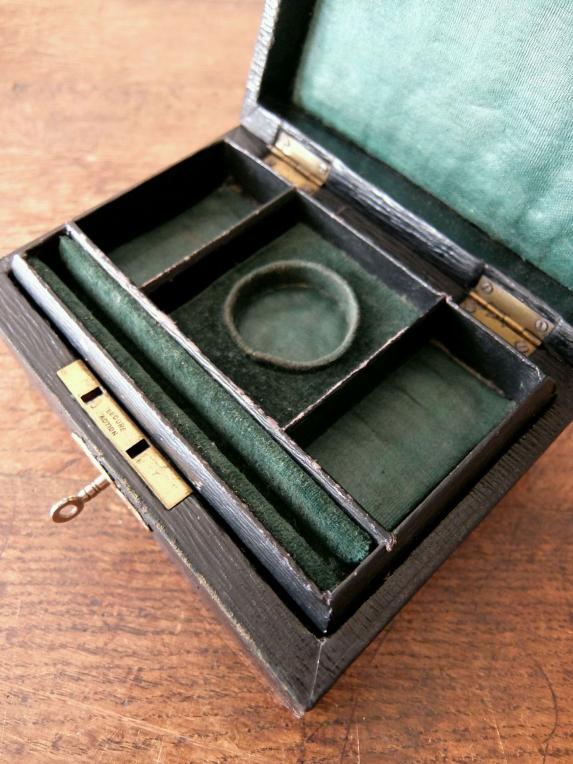 Antique Jewelry Case (C1123)