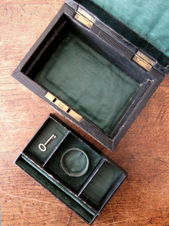 Antique Jewelry Case (C1123)