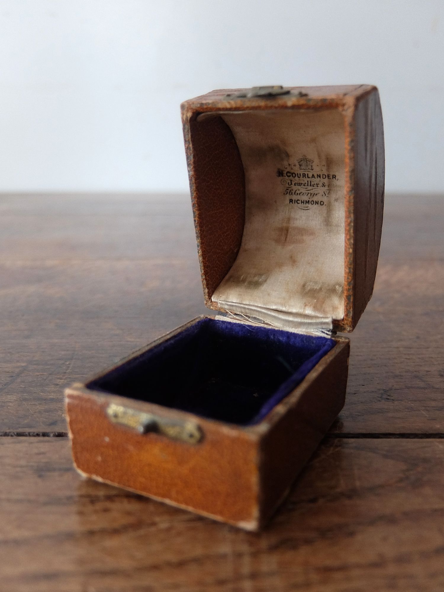 Antique Jewelry Box (B0125-06)