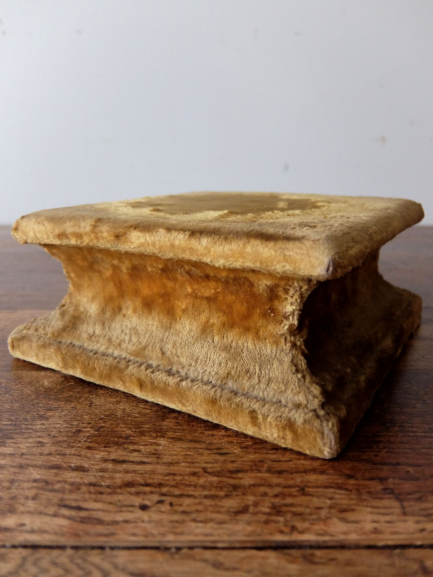 Display Base (A0419)