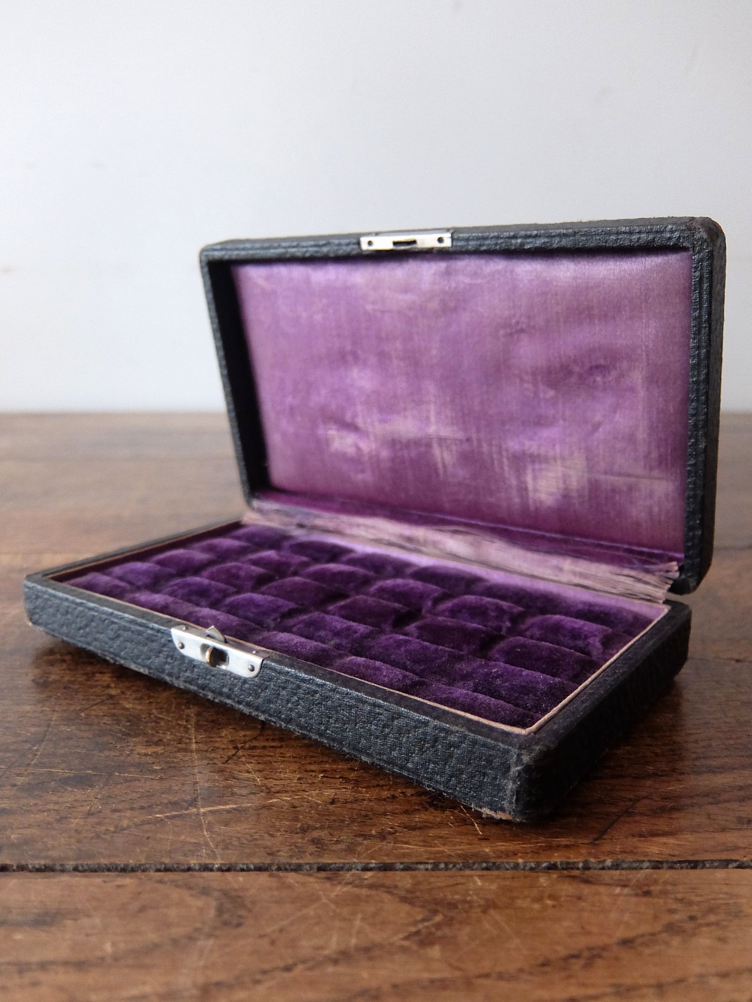 Ring Display Case (A0325)