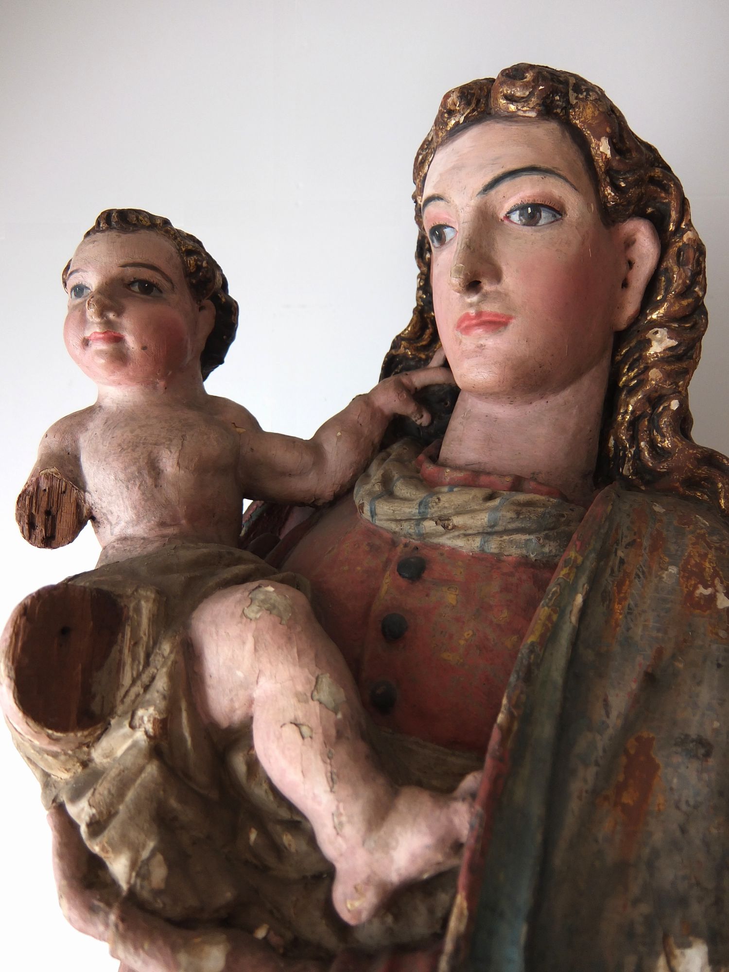 Carved Maria (A0914)