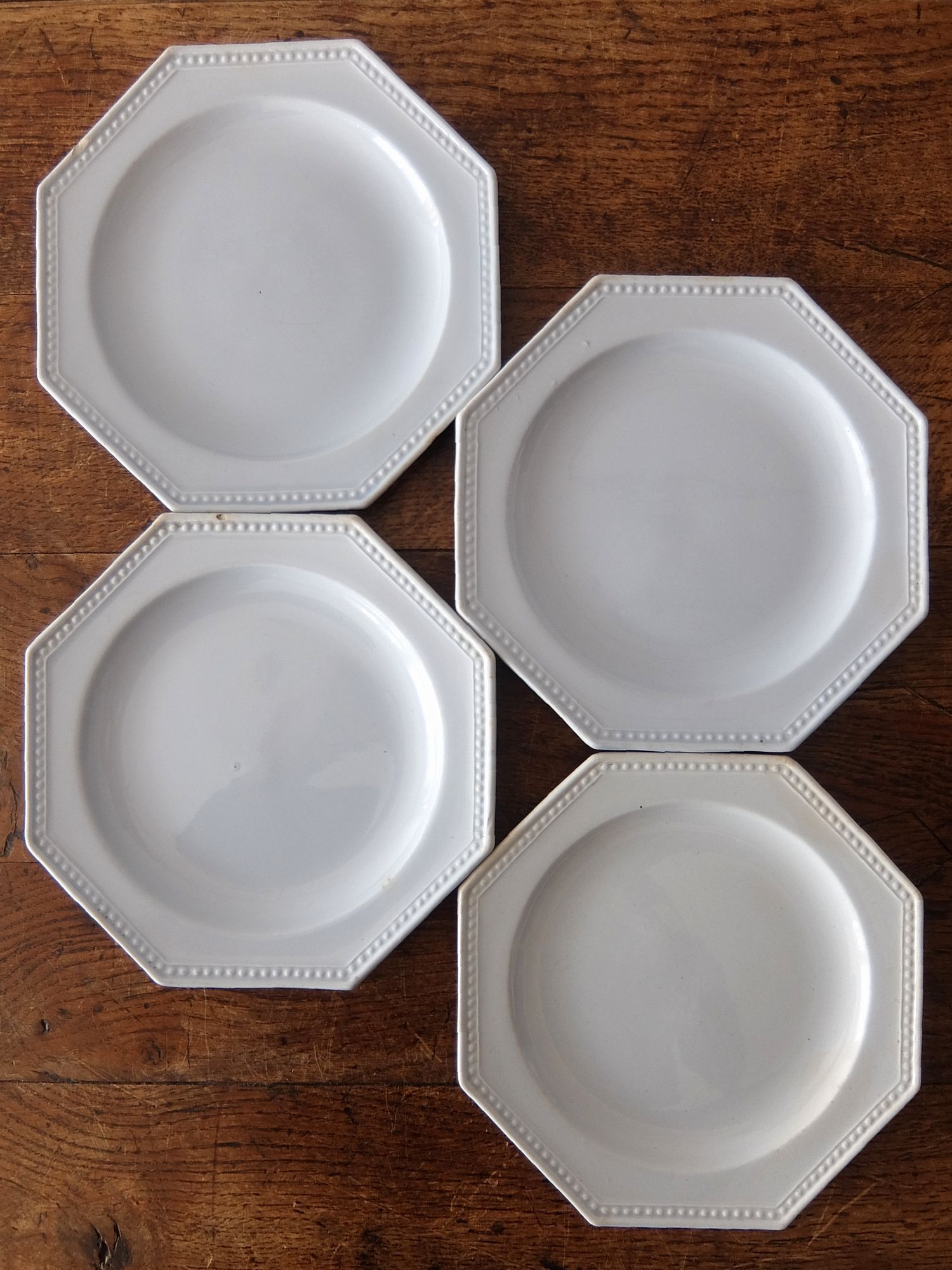 Montereau Octogonal Plate (A0125)