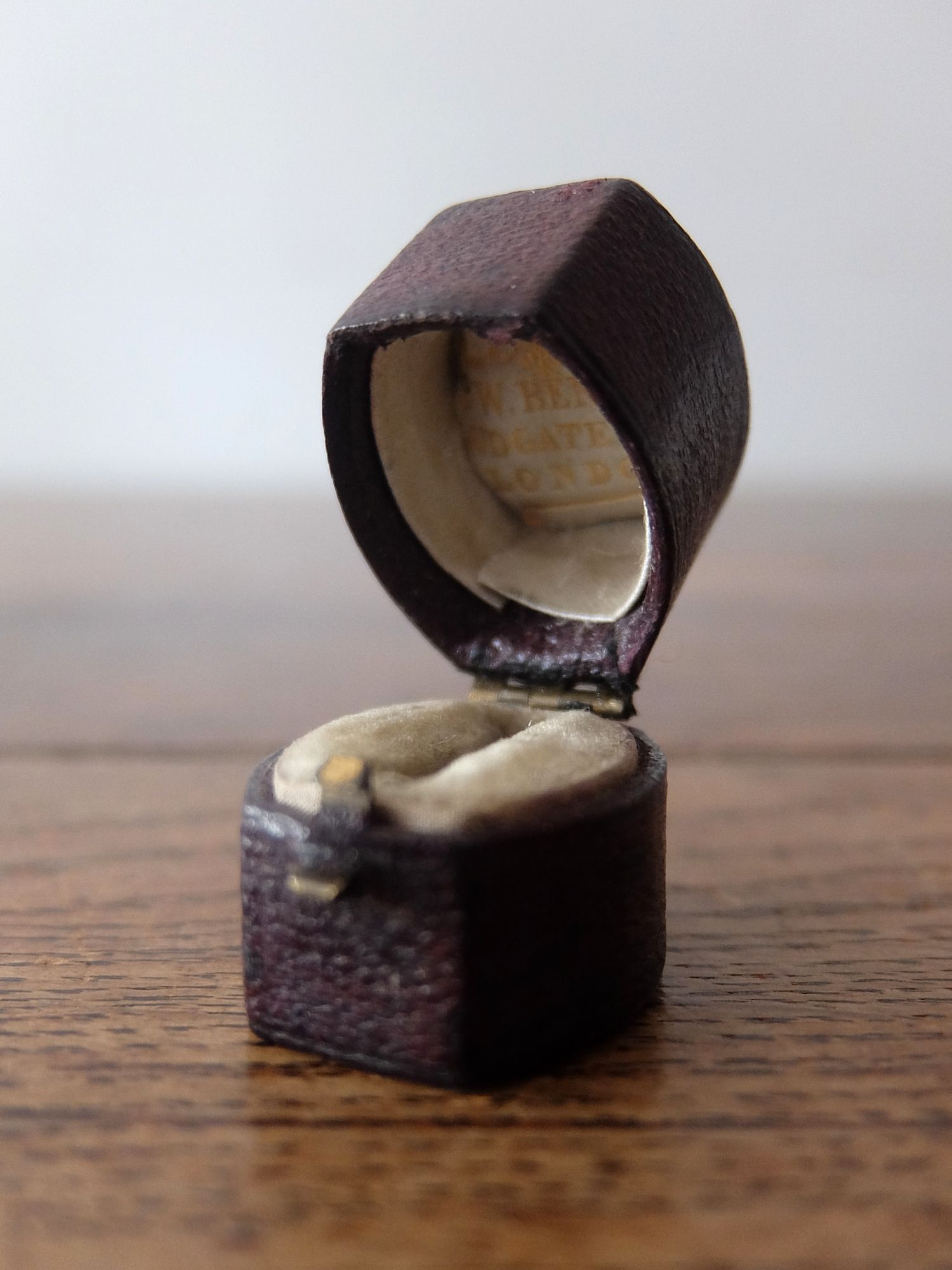 Antique Jewelry Box (B0125-02)