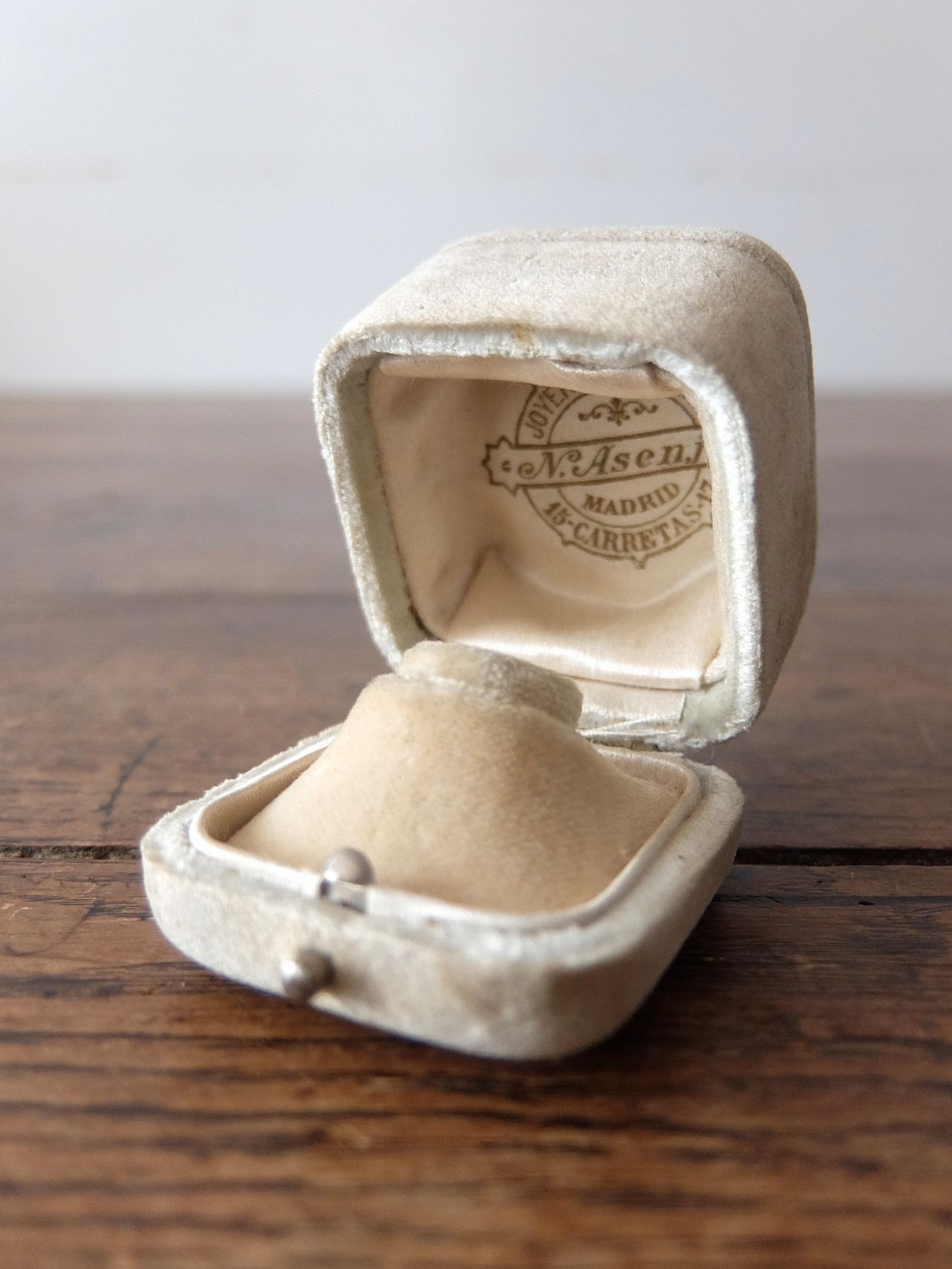 Antique Jewelry Box (A0325-02)