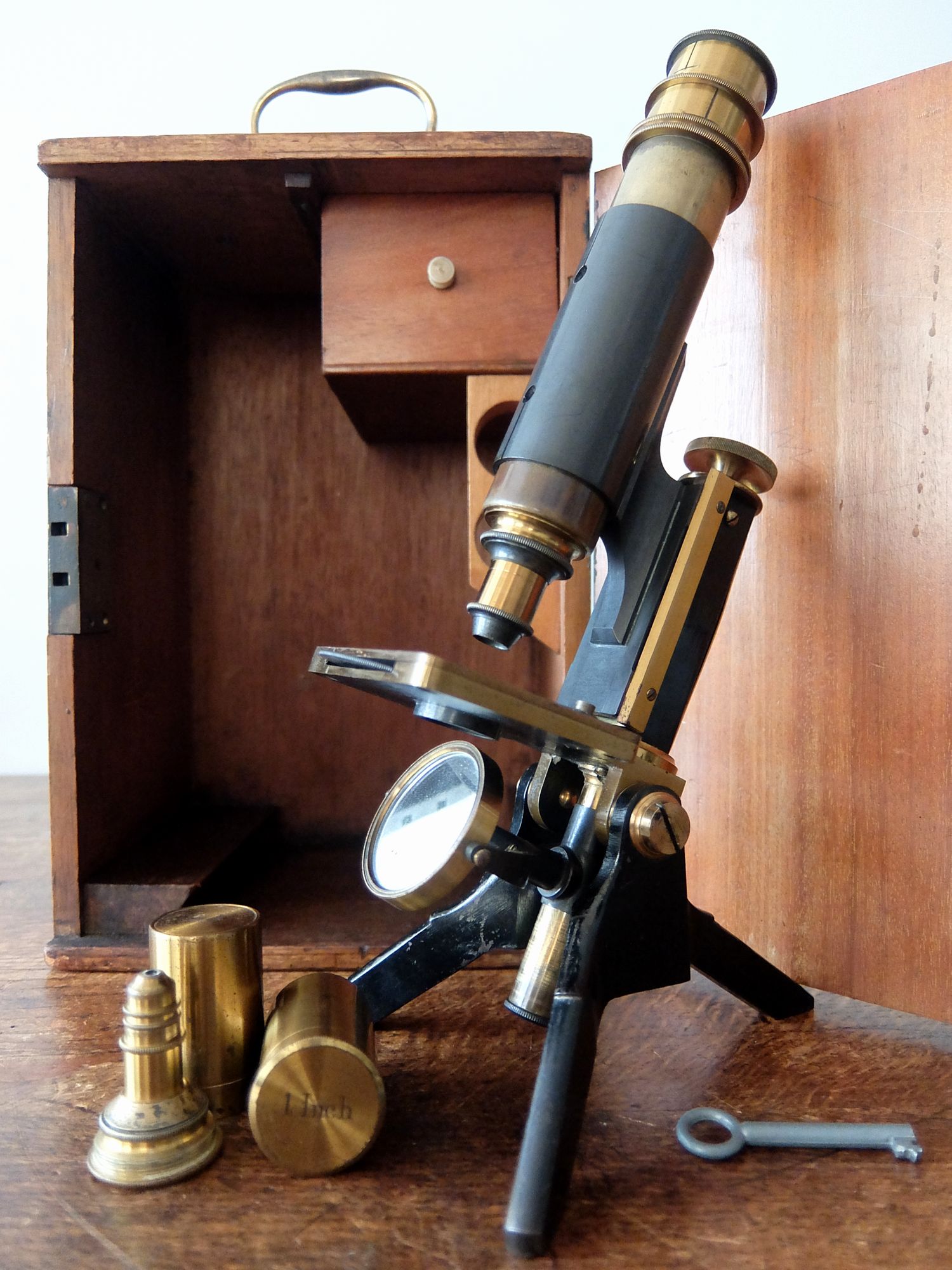 Microscope (A0722)