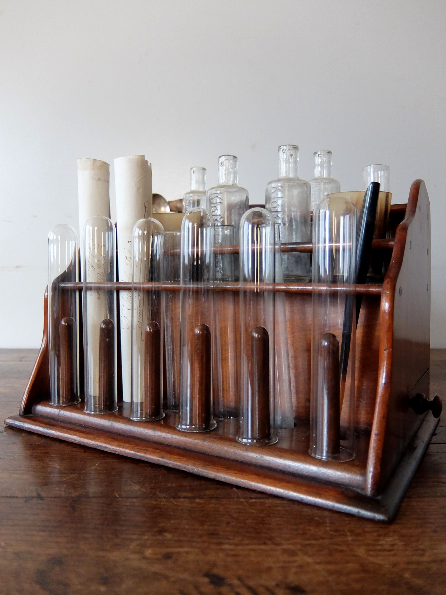 Apothecary Bottles & Rack (A0722)