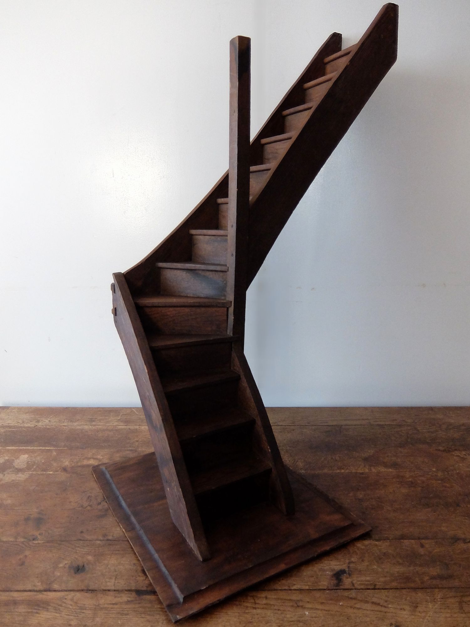 Staircase Model (A0621)