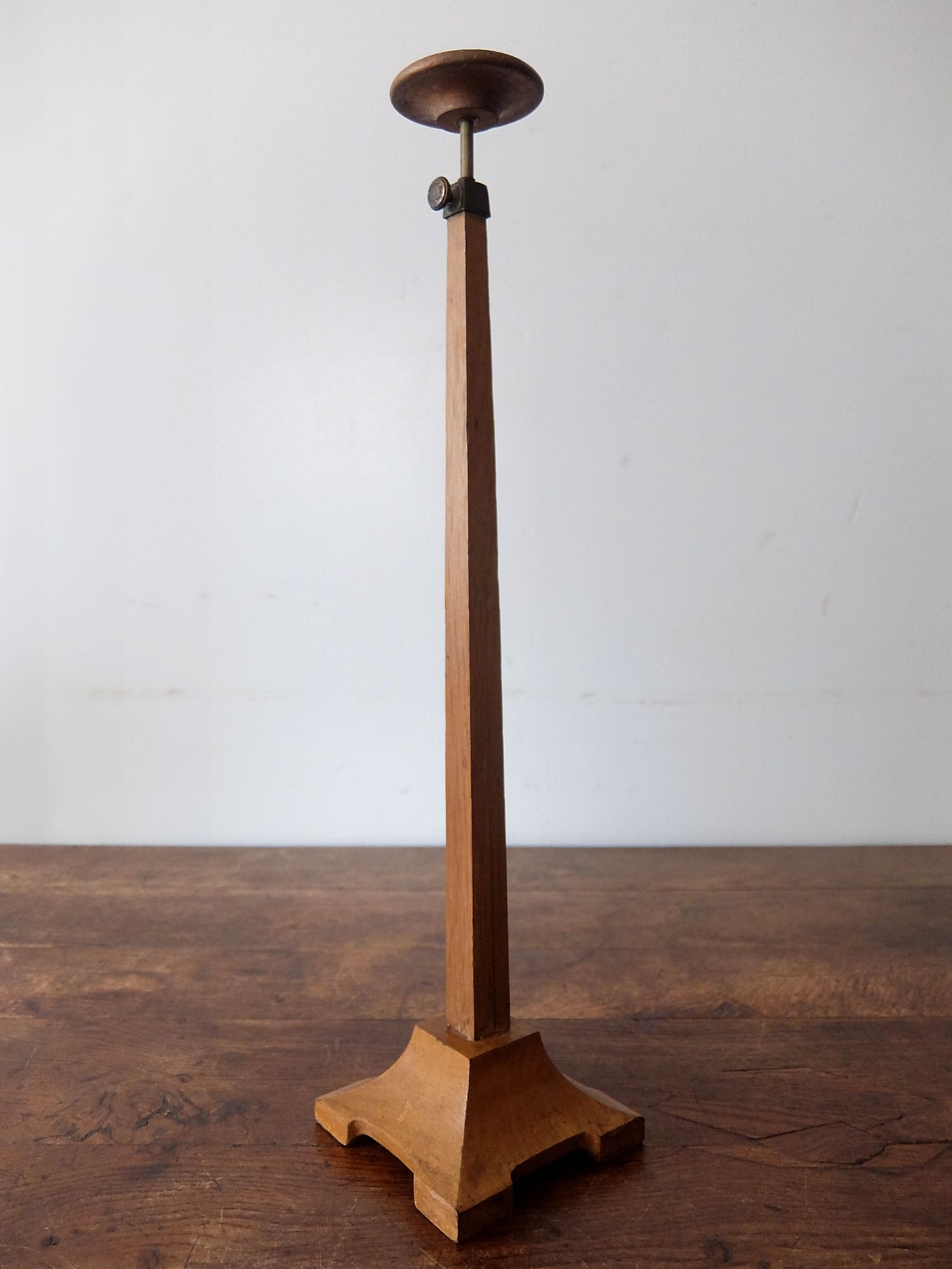 Hat Stand (A0624-02)