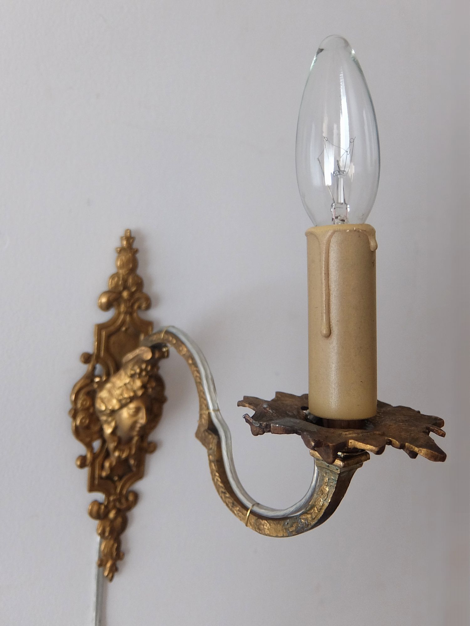 Bracket Lamp (A0525)