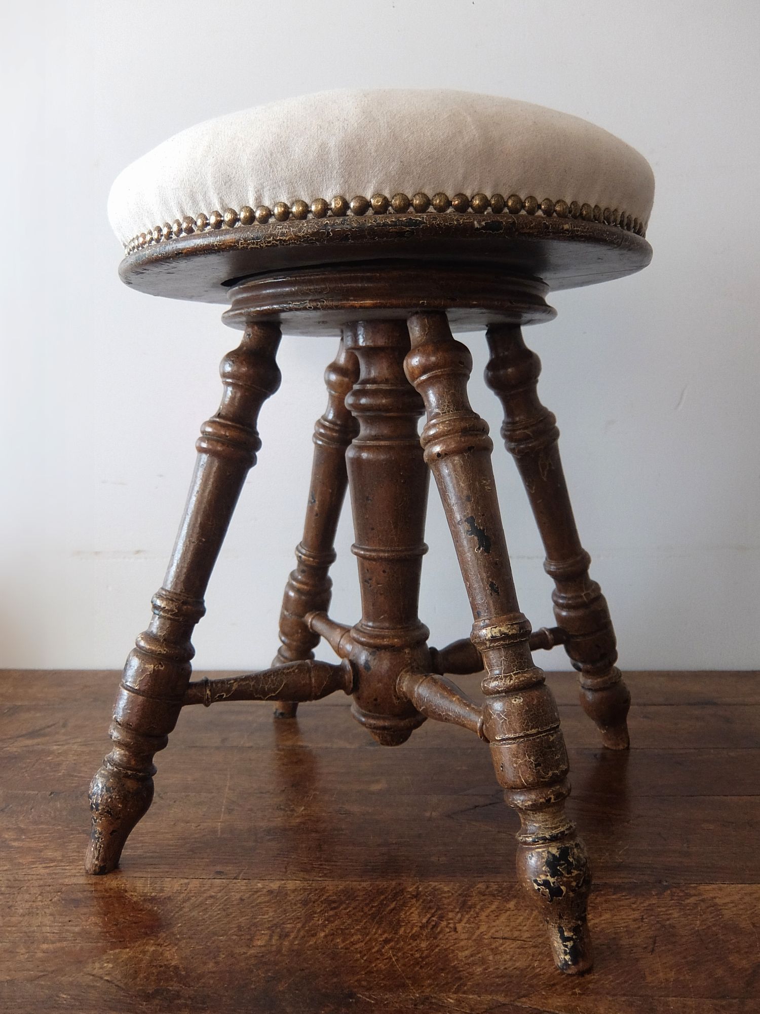 French Stool (A0525)