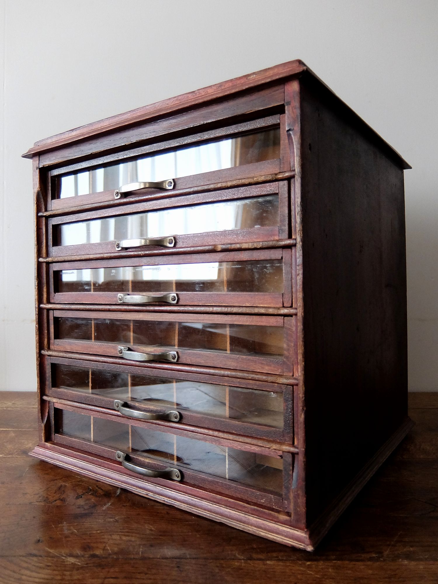 Sewing Drawers (B0421)