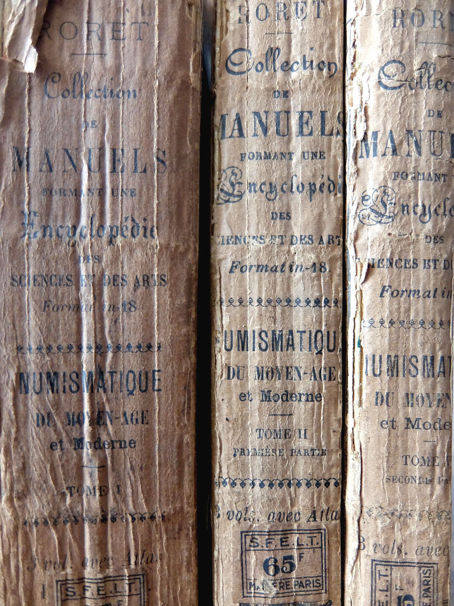 Antique Books 【3 pcs】 (A0617)