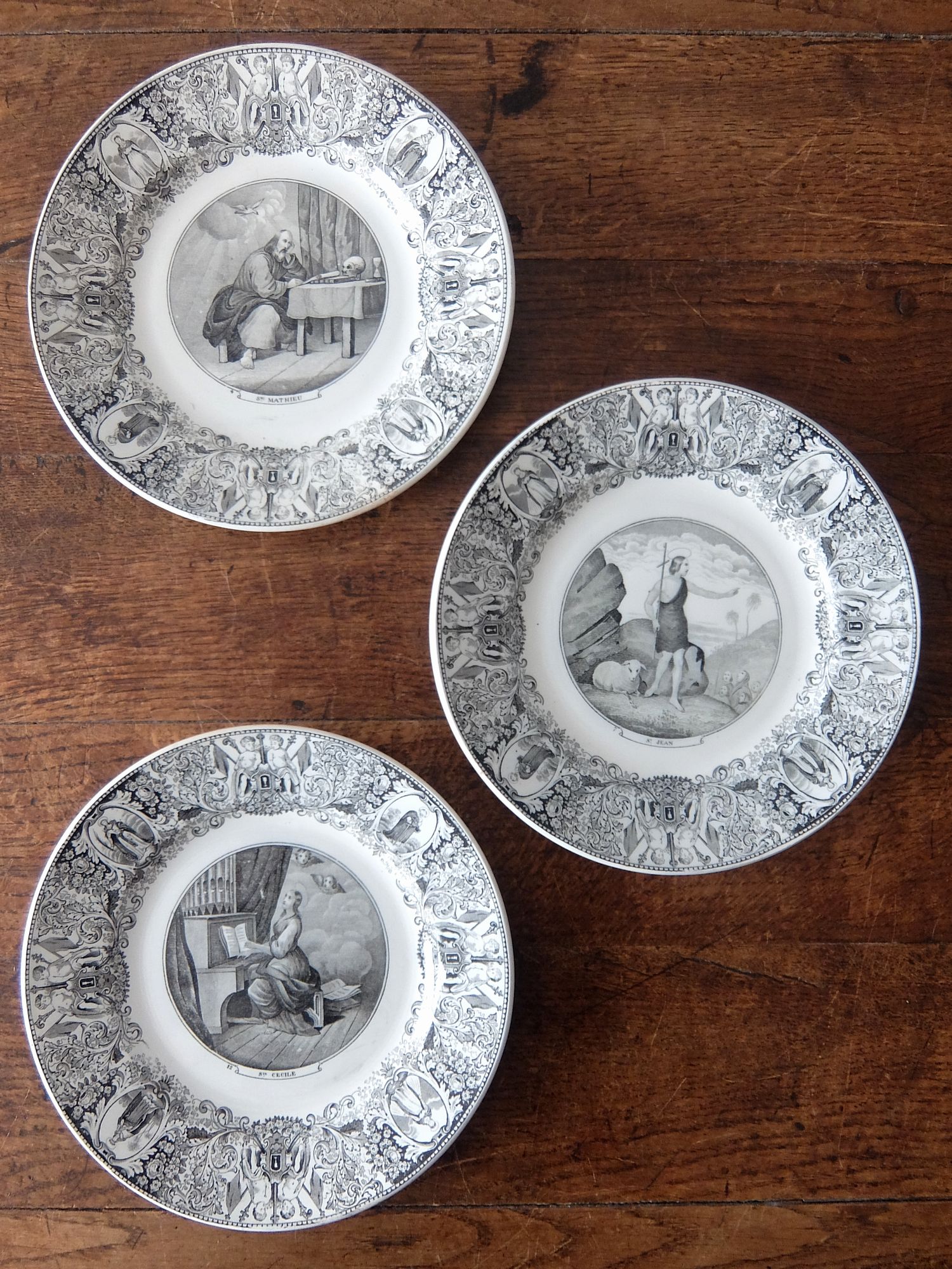 Creil et Montereau Grisaille Plate (A0925)